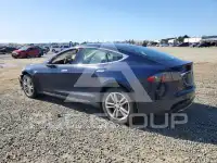 2015 Tesla Model S фото