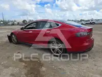 2015 Tesla Model S фото