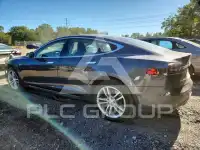 2015 Tesla Model S фото