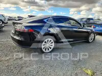 2015 Tesla Model S photo