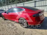 2015 Tesla Model S фото