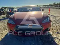 2015 Tesla Model S photo