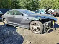 2015 Tesla Model S фото