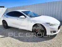 2015 Tesla Model S фото