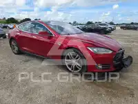 2015 Tesla Model S фото
