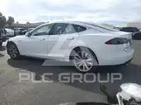2015 Tesla Model S photo
