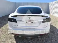 2015 Tesla Model S фото