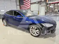 2015 Tesla Model S photo