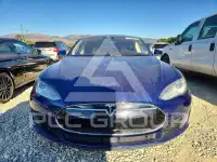 2015 Tesla Model S фото