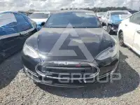 2015 Tesla Model S photo