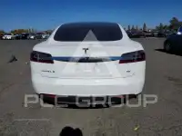2015 Tesla Model S photo