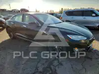 2015 Tesla Model S фото
