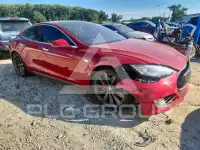 2015 Tesla Model S фото