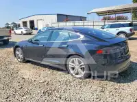 2015 Tesla Model S фото