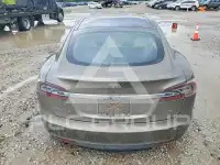2015 Tesla Model S фото