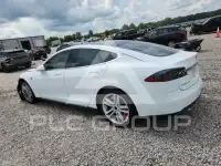 2015 Tesla Model S фото