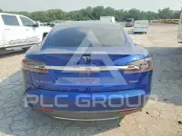 2015 Tesla Model S фото