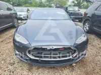 2015 Tesla Model S photo