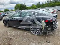 2015 Tesla Model S фото