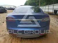 2015 Tesla Model S фото