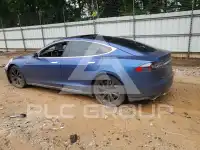 2015 Tesla Model S фото