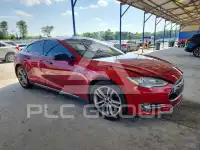 2015 Tesla Model S фото