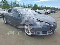 2015 Tesla Model S фото