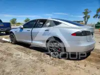 2015 Tesla Model S фото