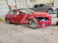2015 Tesla Model S фото