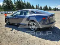 2015 Tesla Model S фото
