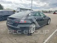 2015 Tesla Model S photo
