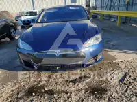 2015 Tesla Model S photo