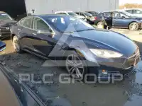 2015 Tesla Model S фото