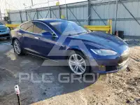 2015 Tesla Model S photo