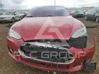 2015 Tesla Model S фото