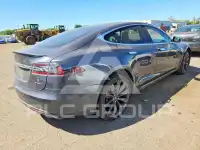 2015 Tesla Model S фото