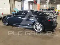 2015 Tesla Model S фото