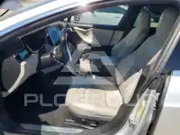 2015 Tesla Model S photo