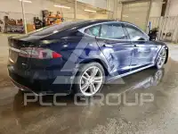 2015 Tesla Model S фото