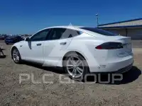 2015 Tesla Model S фото
