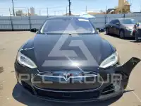 2015 Tesla Model S photo