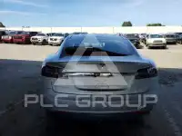 2015 Tesla Model S фото