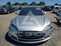 2015 Tesla Model S photo