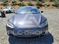 2015 Tesla Model S фото