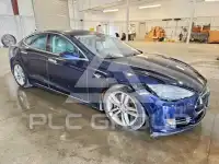 2015 Tesla Model S фото