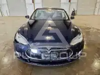 2015 Tesla Model S фото