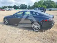 2015 Tesla Model S фото