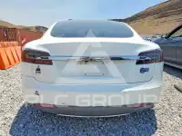 2015 Tesla Model S фото