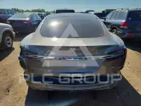 2015 Tesla Model S фото