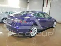 2015 Tesla Model S фото